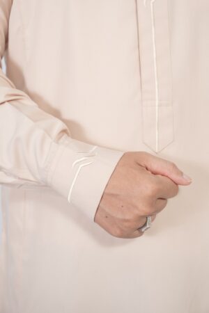 Embroidery Classic Collar Thobe